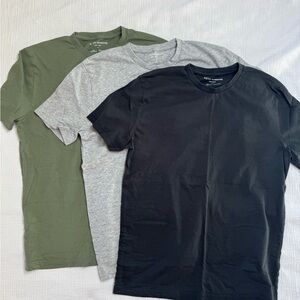 Bundle of three Peter Manning NY crewneck tees size 2